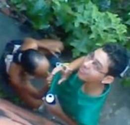 Chupetinha no moleque depois da aula