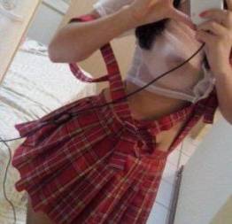 Vanessa universitaria do peitão fantasiada e excitada