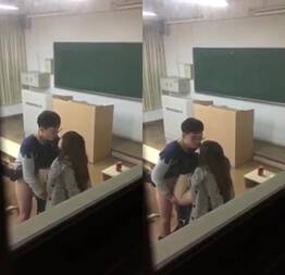 Professor fodendo com aluna na sala de aula